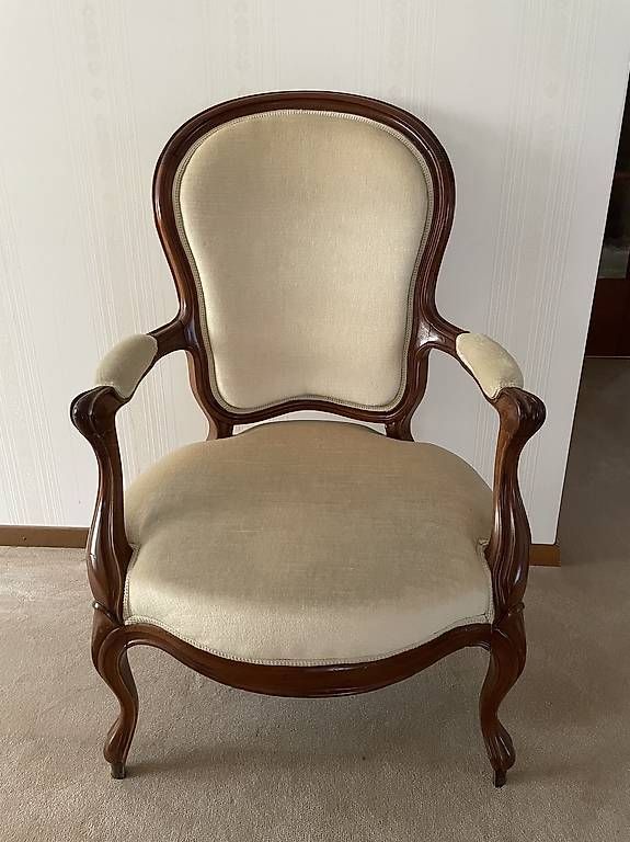 Poltrone: Antiker Sessel mit Lehne – Usato da Emmenbrücke venduto da nil_mtg6