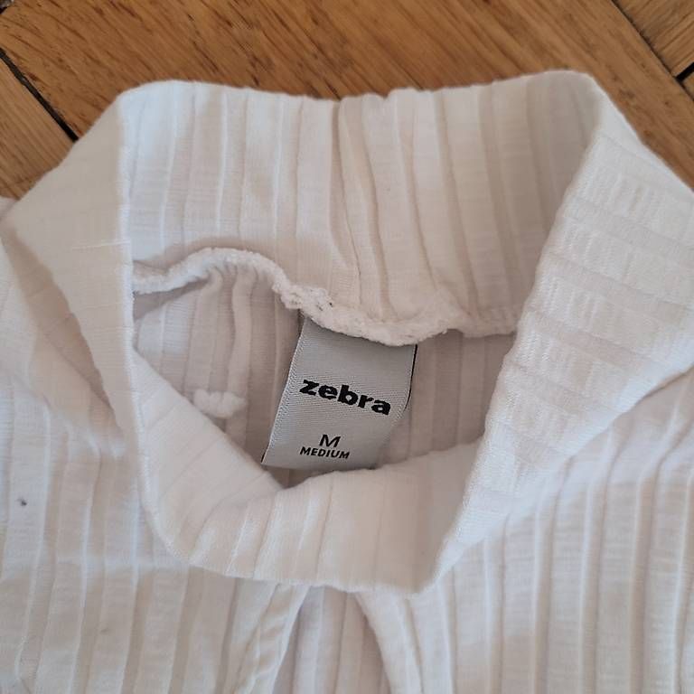 Top: Top Rollkragen Weiss M – Usato da Bern venduto da jud_7ct5 2