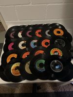 Schallplatten 7 Zoll 45 RPM Konvolut diverse Labels 55 Stk.