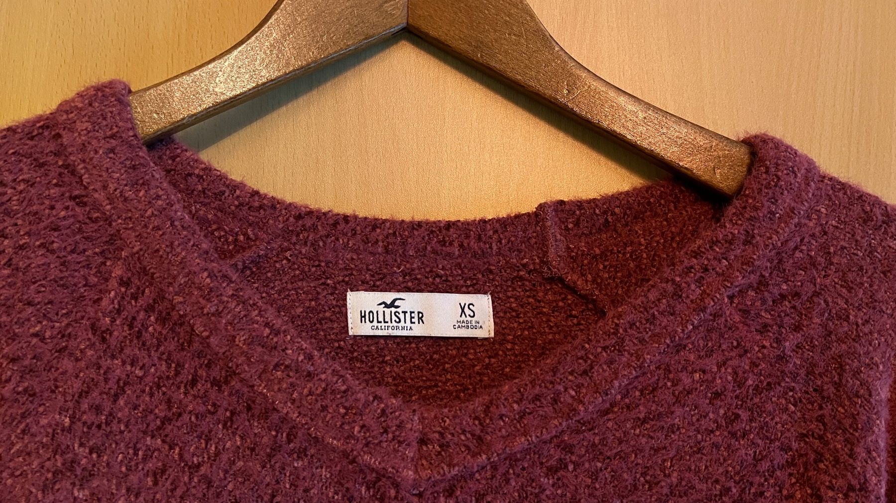Hollister Maglioni & Felpe: Hollister Pullover (dunkles Rosa/bordeaux) – Nuovo (secondo la descrizione) da Therwil venduto da blubblubblubb 1