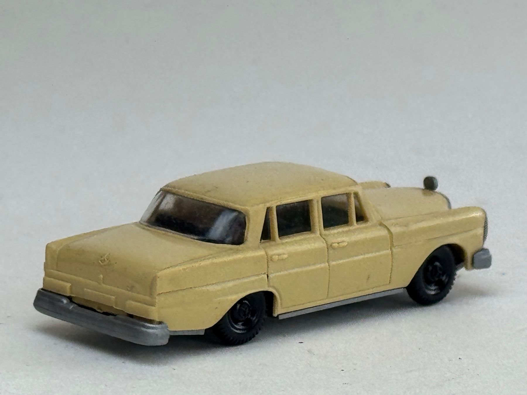 Mercedes-Benz Modellini d'auto: GB5- Prep  Mercedes 200 beige – Usato da Elm venduto da Wikmtz 1