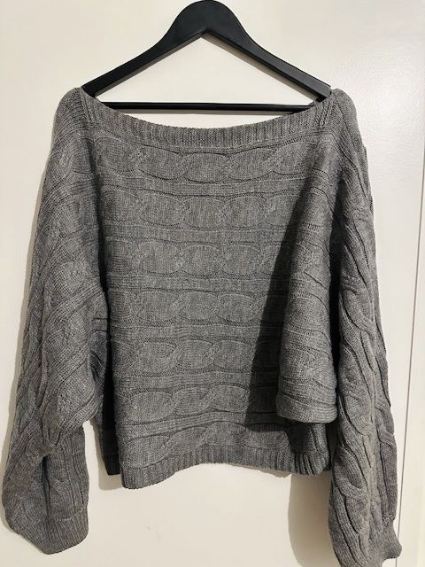 Pullover & Sweatshirts: Pull en tricot, torsades gris neuf Taille 46 – Neu und originalverpackt aus Lausanne von Magic1900 3