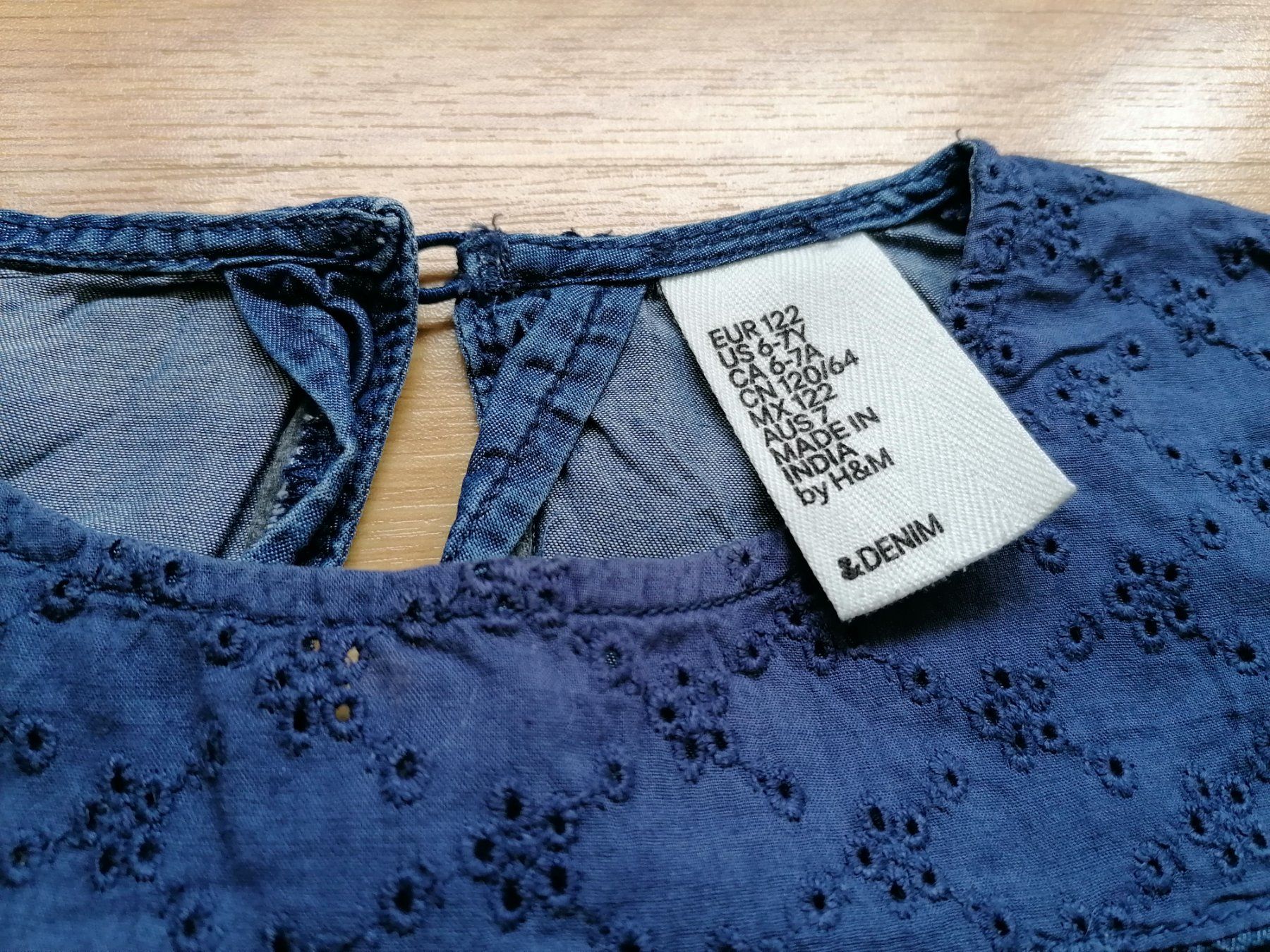 Blusen, T-Shirts & Tops: Jeansbluse Gr. 122 Blau – Gebraucht aus Büttikon AG von Amineah 1