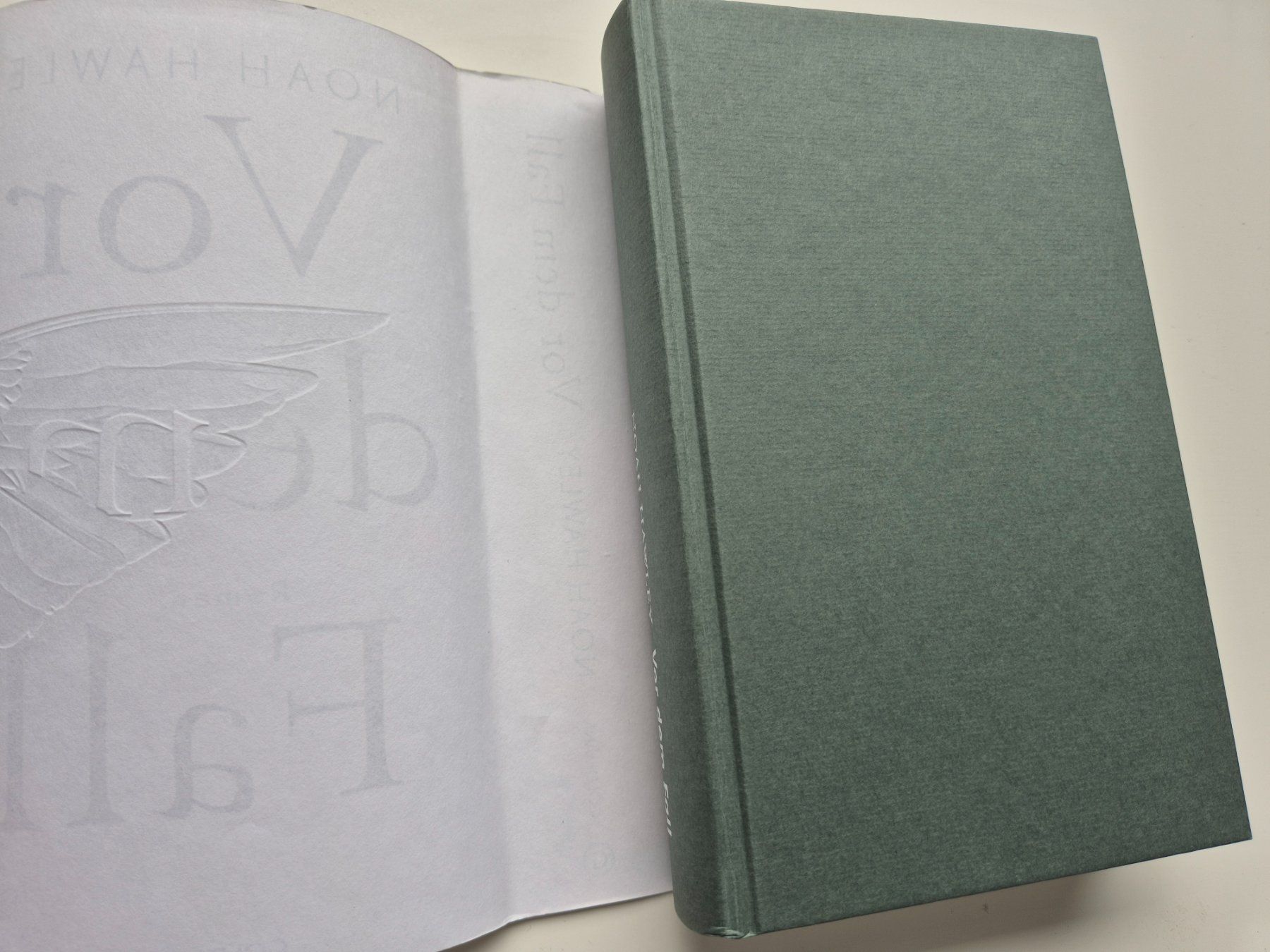 Bücher: Vor dem Fall   von Noah Hawley                   Roman – Gebraucht aus Niederweningen von Obson 1