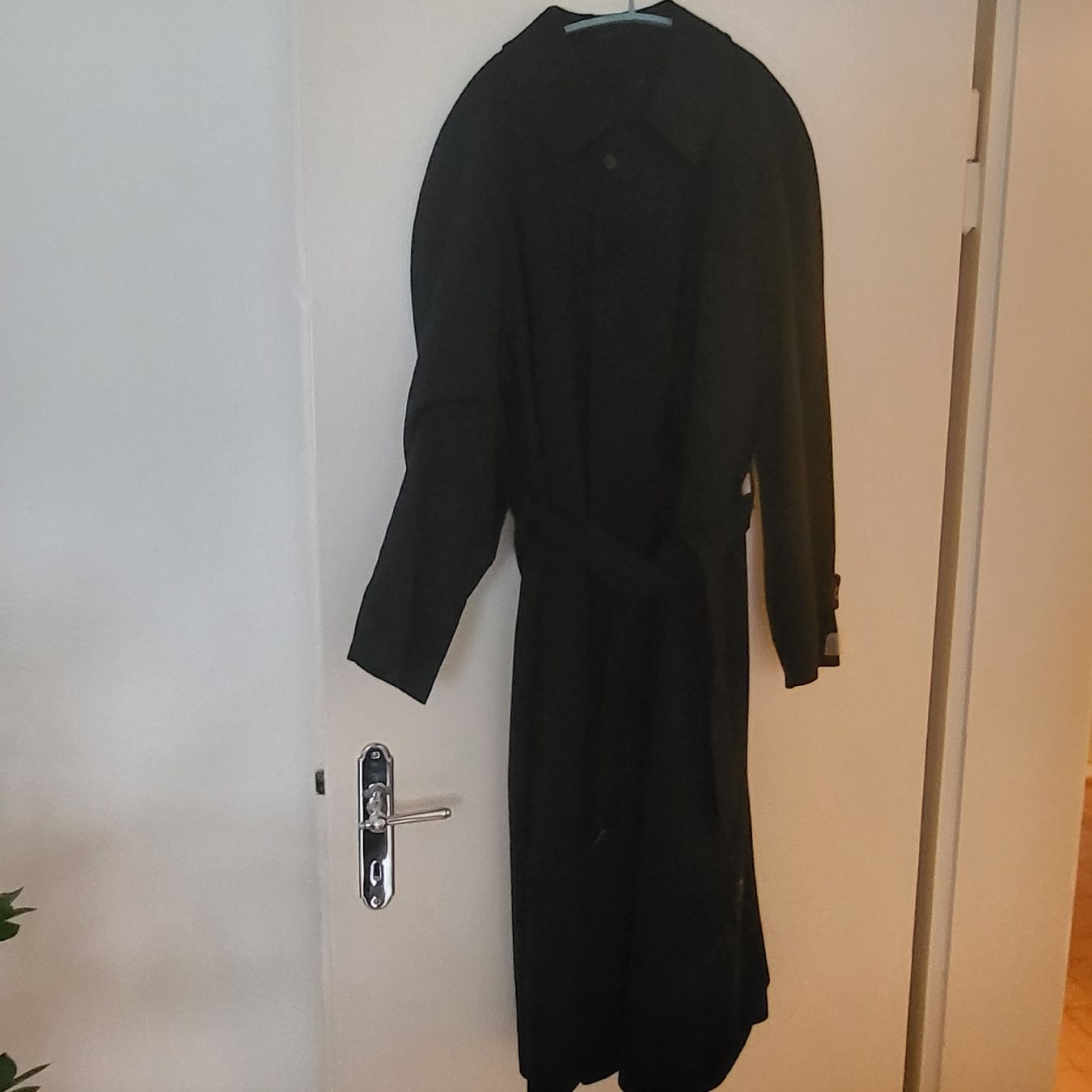 Mäntel: Cashmere Darcbridge Mantel schwarz Grösse 40/42 – Neu (gemäss Beschreibung) aus Binningen von Hofka64 1