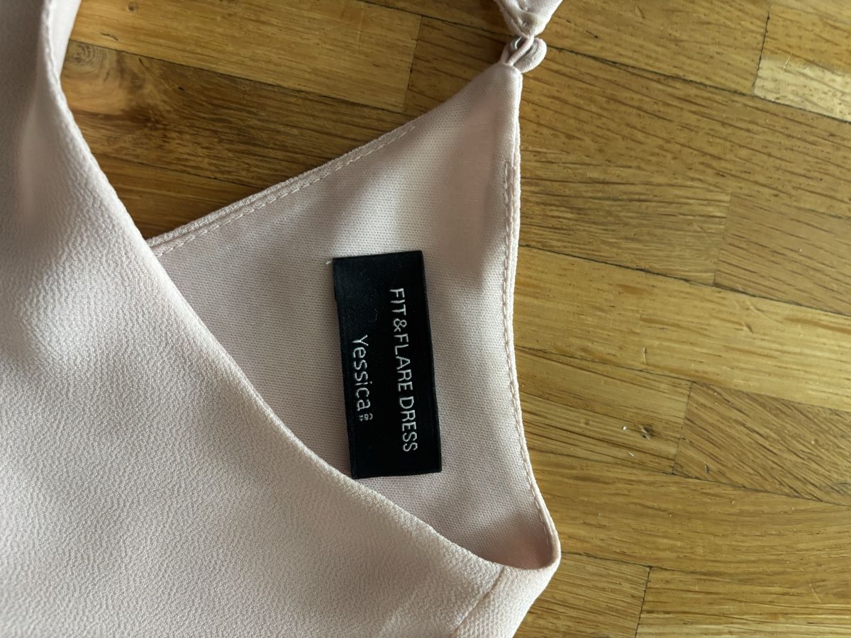 Kleider: Kleid – Gebraucht aus Zürich von infoDSSWISS 1