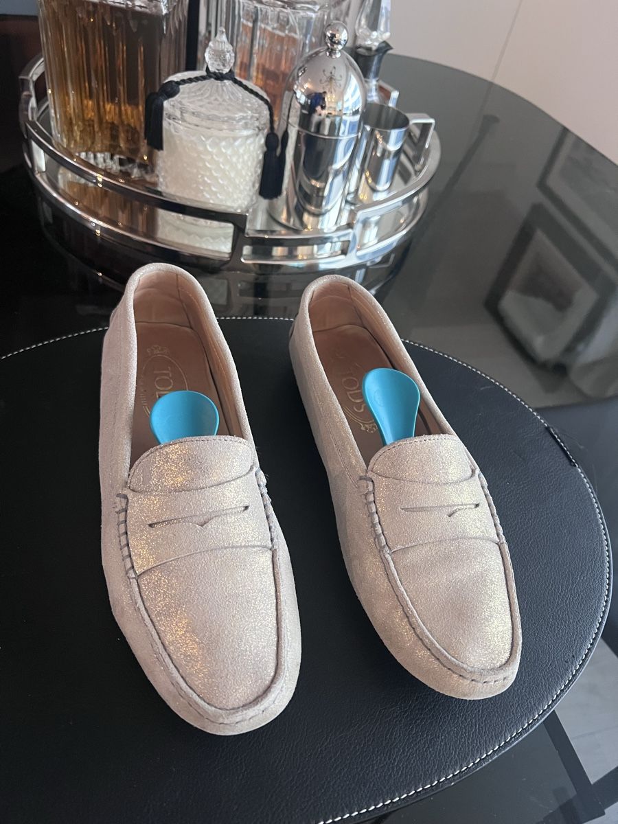 Scarpe da donna: Tods Loafers – Usato da Zürich venduto da tiz_jcj7