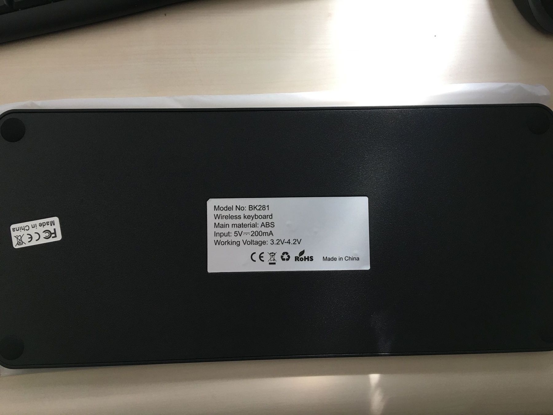 Tastiere: Cradle Wireless Keyboard: Neuwertig & Praktisch! – Usato da Olten venduto da ELHANDEL 4