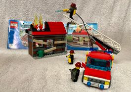 Lego 60003 «Feuerwehr mit brennendem Haus» – 301 Teile