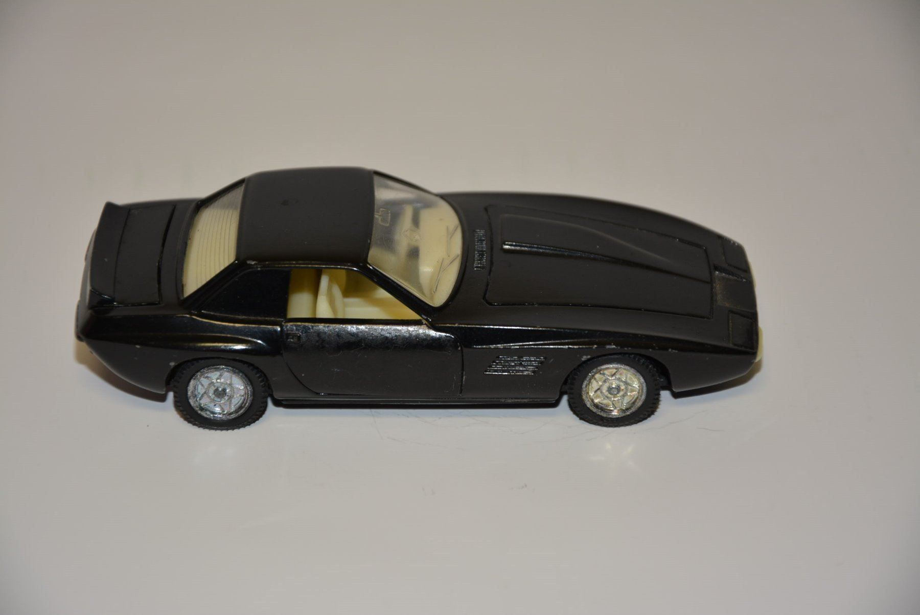 Modellautos: Intermeccanica Indra , Pilen 343 , 1:43 – Gebraucht aus Goldach von Feivel9 5