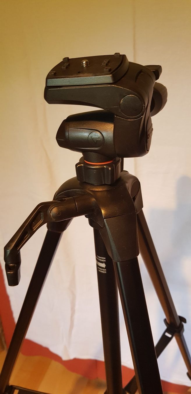 Supporti a parete: Fotostativ Vanguard Mak 233 – Usato da Heimiswil venduto da triskeli 3