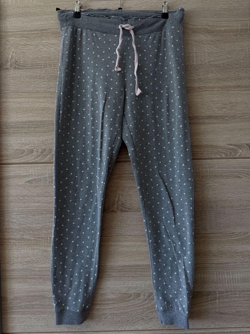 Pyjamas: Ensemble de pyjama gris – Gebraucht aus Montreux von Izapeche811 4