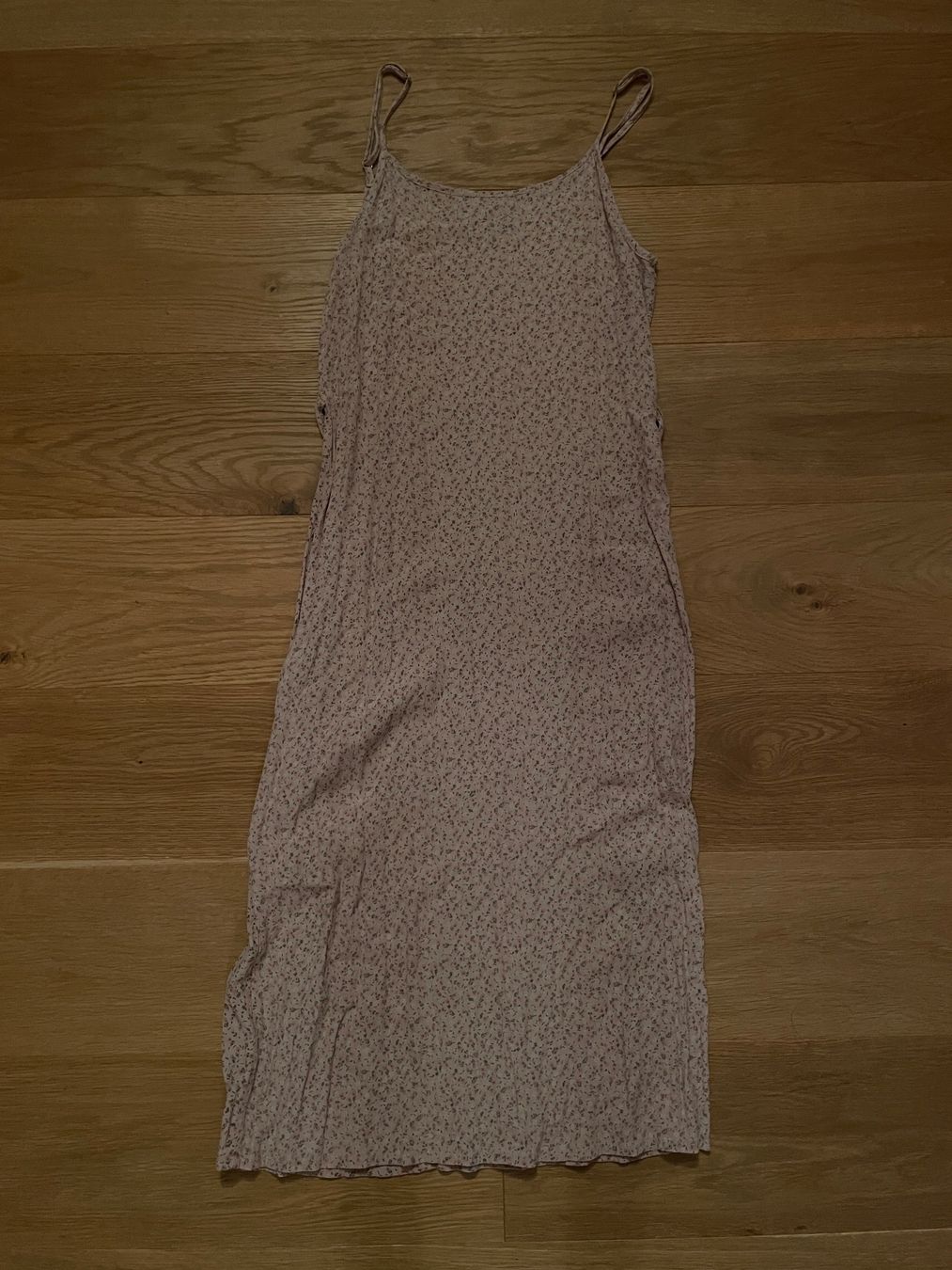 Brandy Melville Vestiti: Brandy Melville Kleid pink – Usato da Basel venduto da joh_vl7m