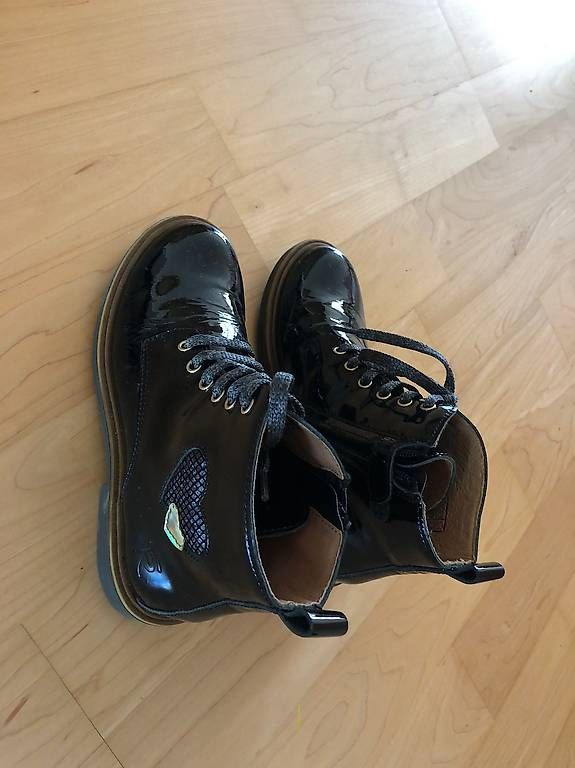Scarpe per ragazze: Schuhe Gr. 29 (neu) – Usato da Küsnacht ZH venduto da sis_v7qk 1
