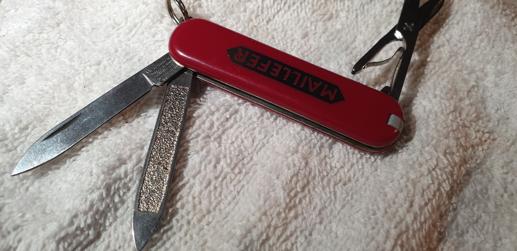 Victorinox Taschenmesser: Victorinox Maillefer Classic Sackmesser – Gebraucht aus Saxonne (Ayent) von SnowRoof 1
