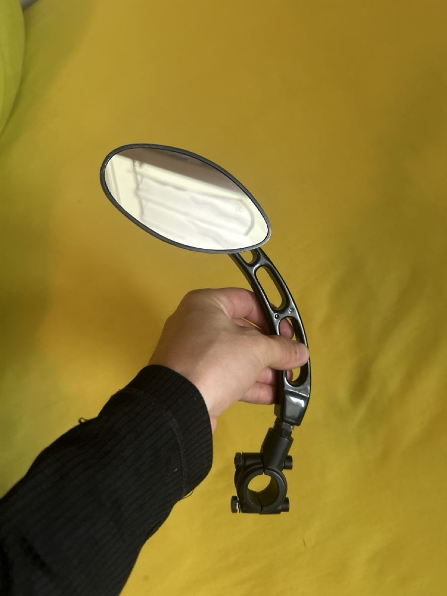 Tutti i ricambio per moto: retro moto – Usato da Monthey venduto da eaglewhite