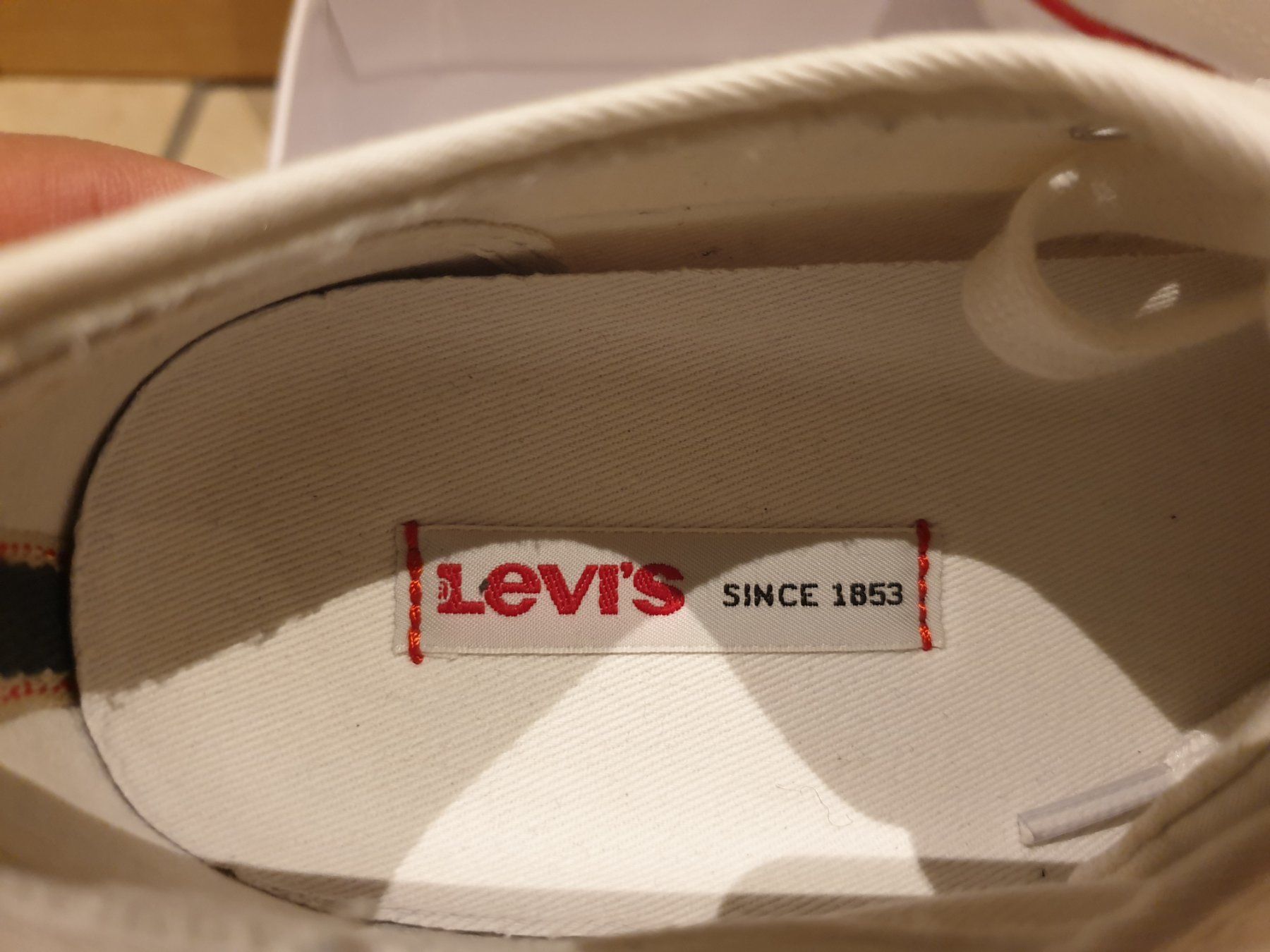 Levi's Chaussures hommes: Chaussures Levi's – D'occasion à Courtaman par Bluejazz 4