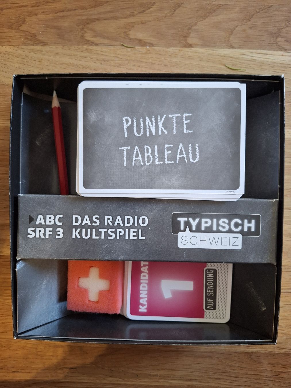 Spiele: Gesellschaftsspiel Typisch Schweiz – Gebraucht aus Zürich von Vordermannd86 3