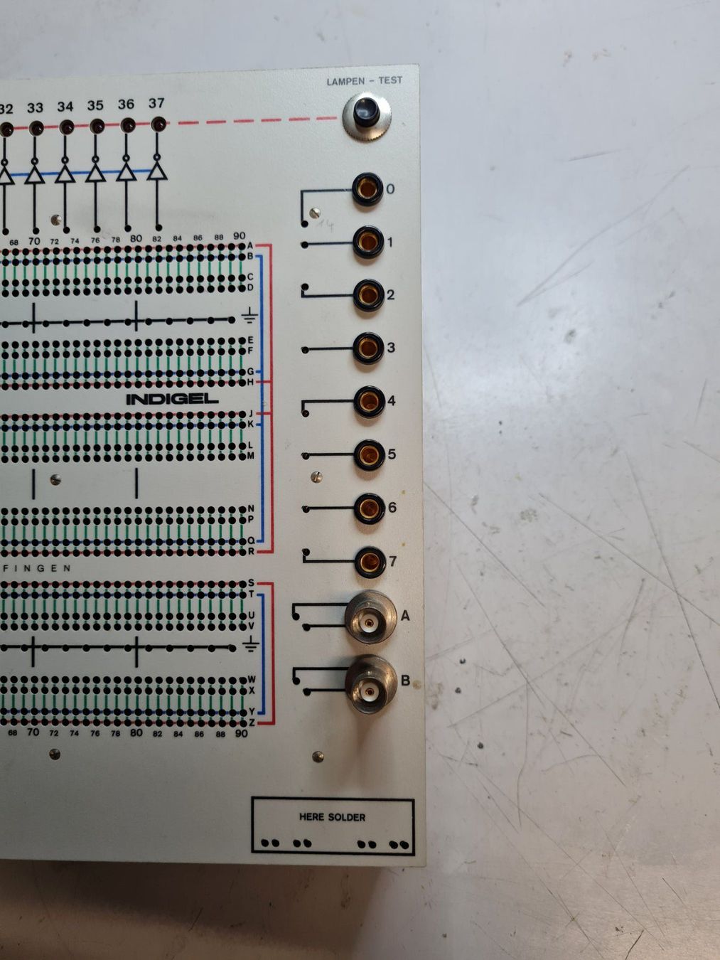 Componenti elettronici: Experimentier Board proffesional neuwertig – Usato da Horw venduto da Arta20000 2
