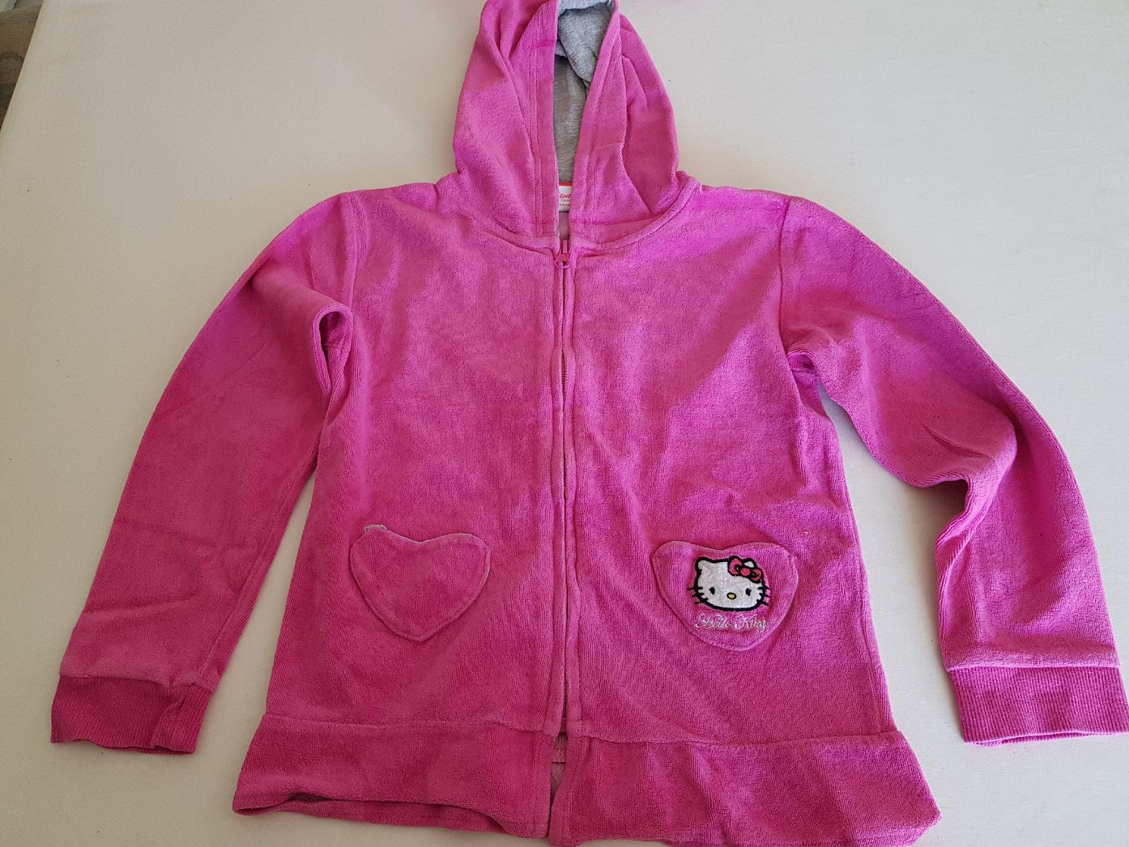 Hello Kitty Lotti & Set di vestiti: training  – Usato da Hermance venduto da Triplebizzo 1