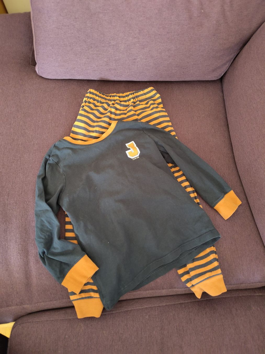 Pigiama & Simili: Pyjama zweiteilig, 98/104 – Usato da Jona venduto da tschounaess 1