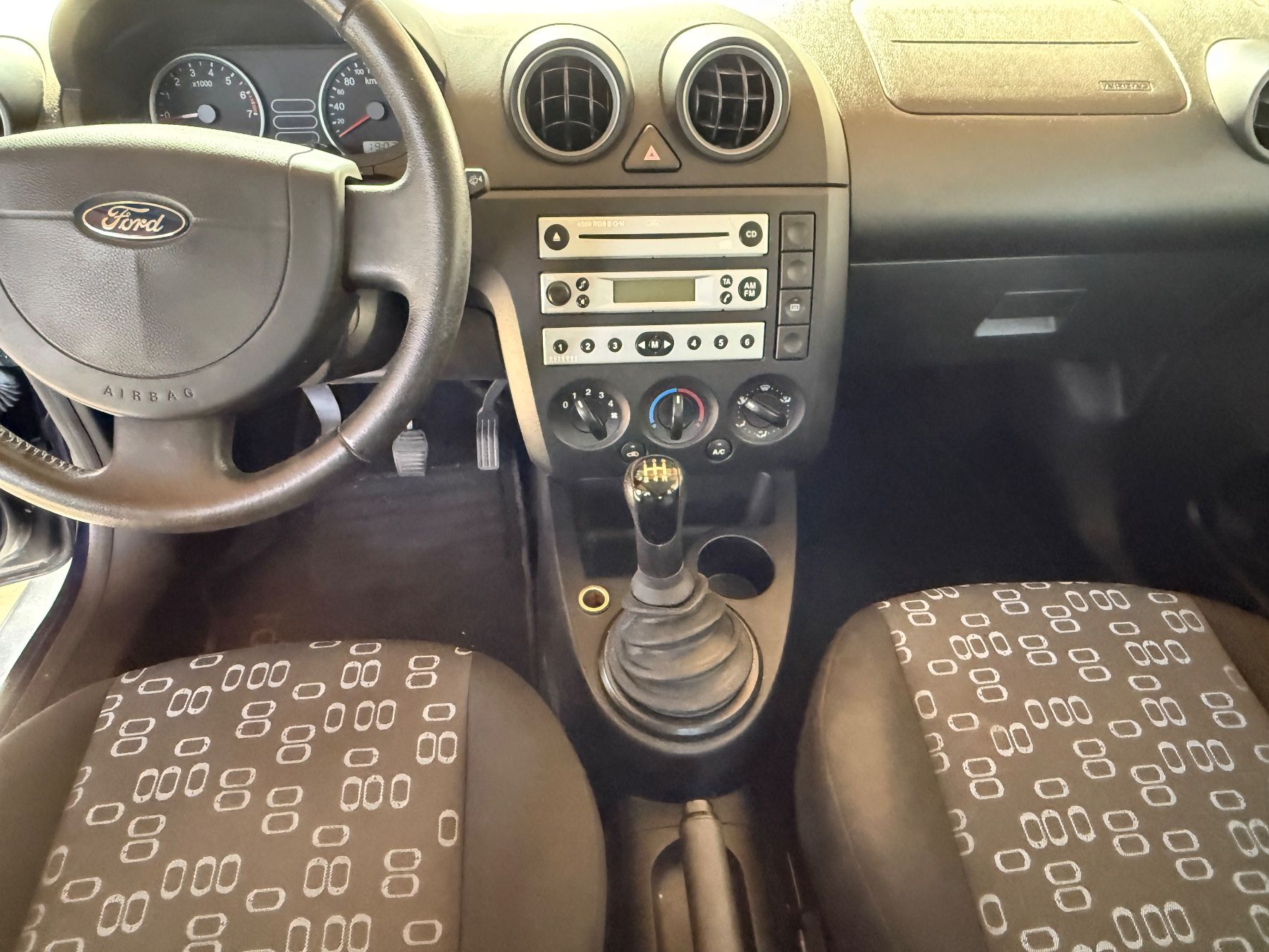 Ford Automobili: Ford Fiesta 1.3 – Usato da Volketswil venduto da Scoobi500 3