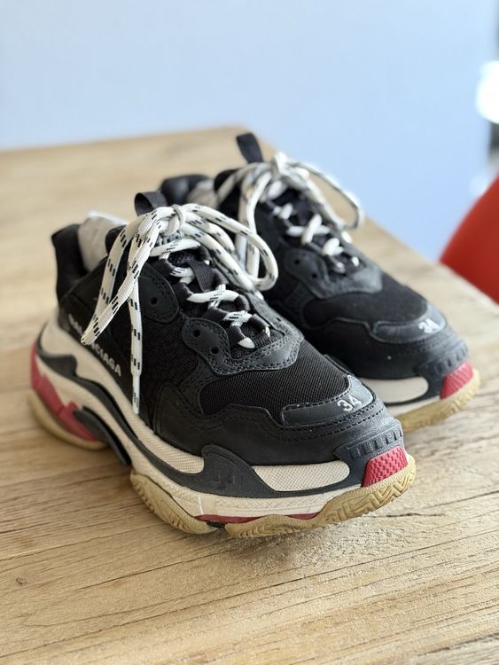 Balenciaga Triple S Sneakers (Gebraucht) in Zürich für CHF 71