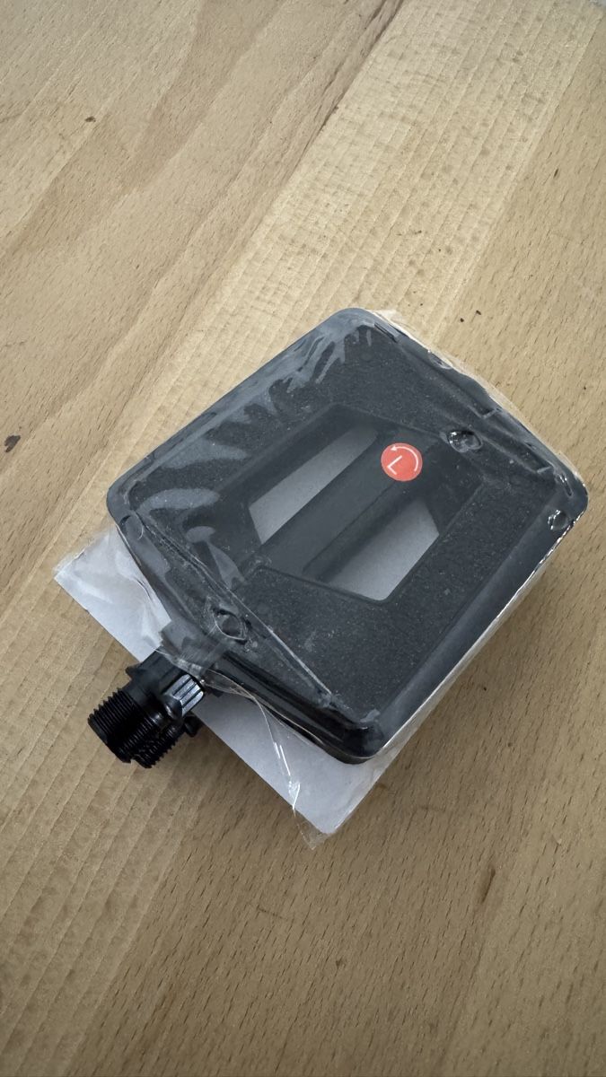Ersatzteile: Zwift Pedale – Neu und originalverpackt aus Eiken von ju.bi