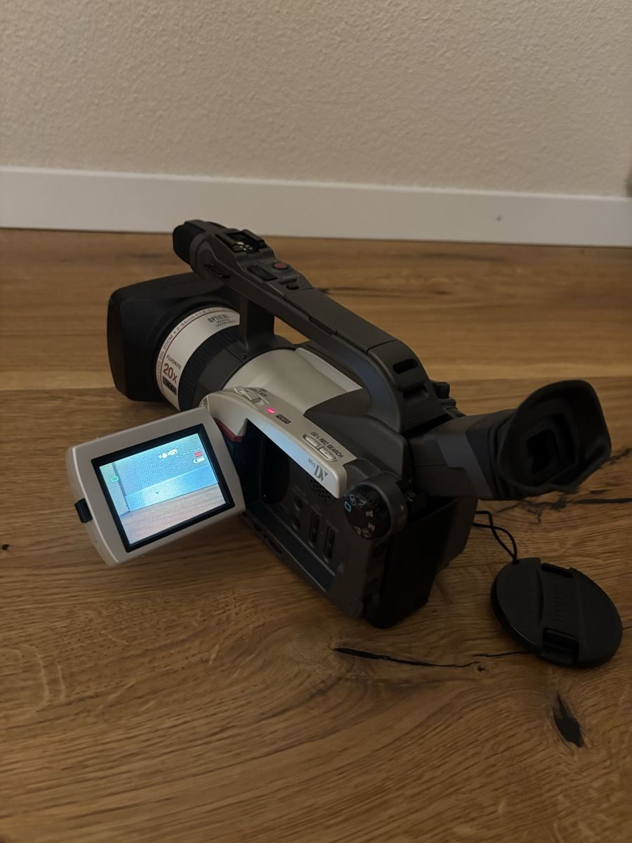 Canon Videocamere: Canon Camcorder xm1 – Usato da Dallenwil venduto da Alex01113 2