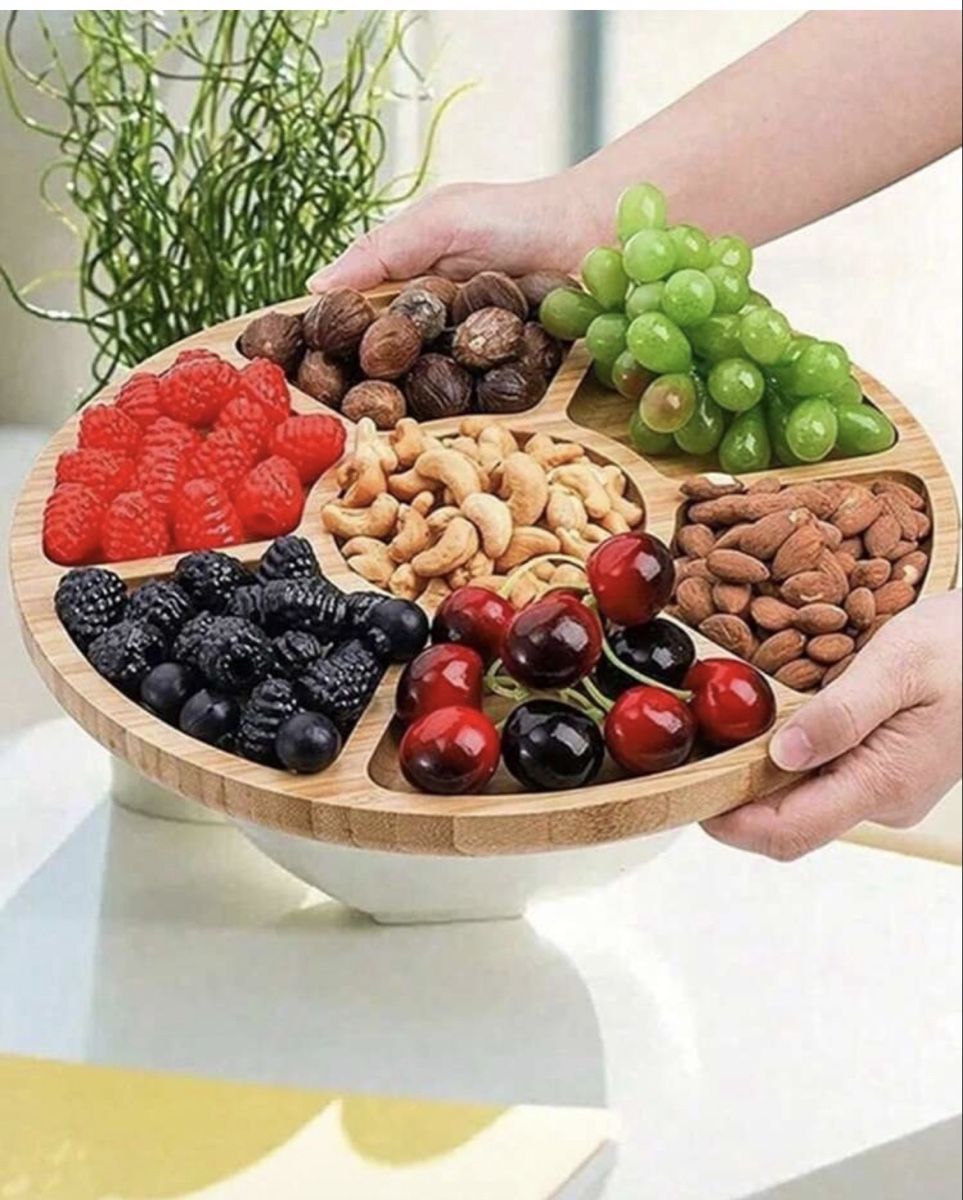 Plateaux: Holz Serviertablett/Aperoplatte mit 5 Fächern – Neuf avec emballage d'origine à Emmenbrücke par ShopDirect 2