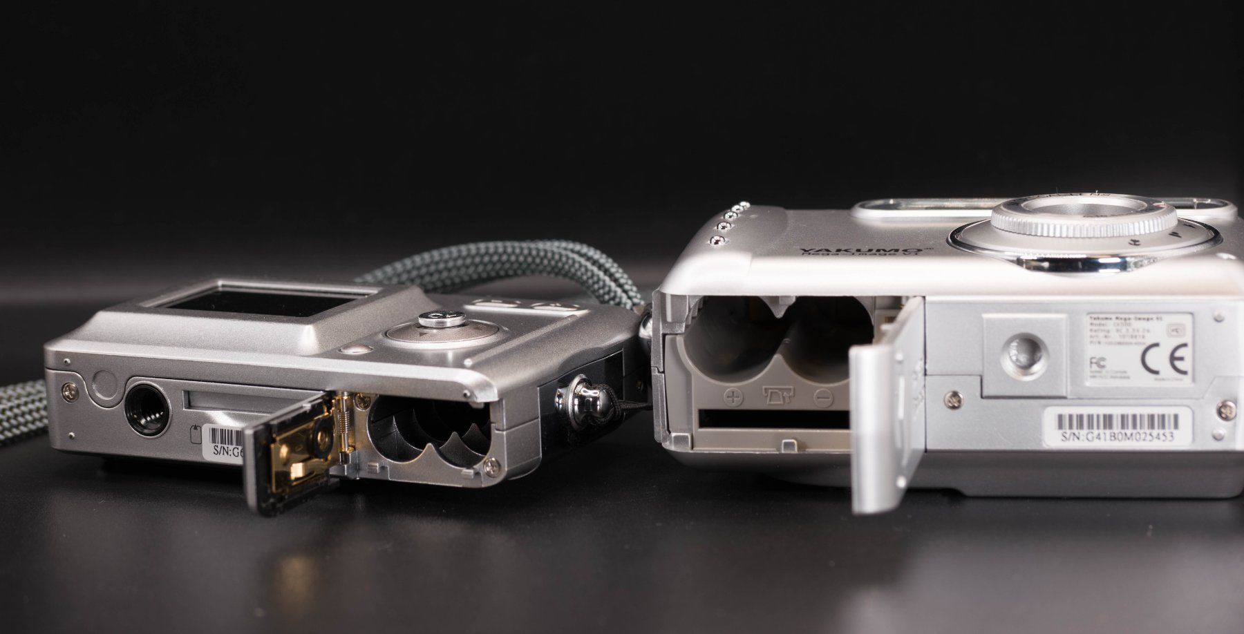 Fotocamera: 2x Yakuma-Digitalkameras – Usato da Thörishaus venduto da vintagger 2
