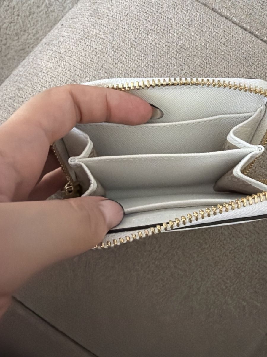 Michael Kors Portafogli: Michael Kors Portemonnaie weiss – Nuovo (secondo la descrizione) da Ermatingen venduto da Alina.W 1