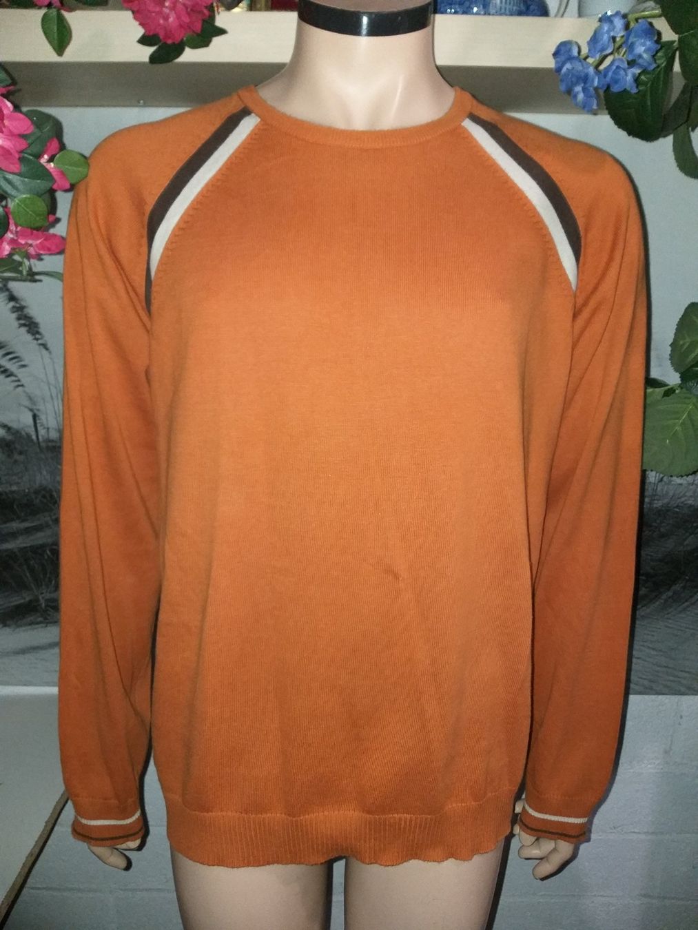 Guess Pullover & Sweatshirts: Pullover GUESS   Taille / Grosse L ( Pas d'étiquette) – Gebraucht aus Cossonay-ville von Super-Price-Quality