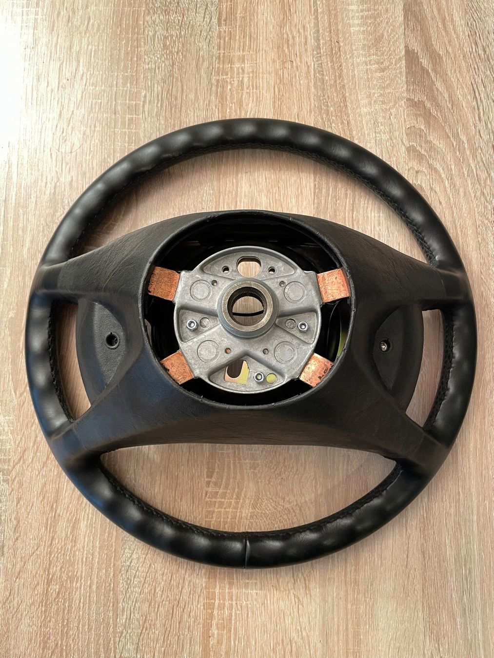 Mercedes-Benz Tutti pezzi di ricambio auto: Mercedes R129 Lenkrad – Usato da Biel/Bienne venduto da flava01 4
