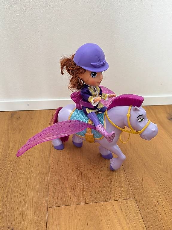 Spielzeuge: Sofia die Erste mit Minimus – Gebraucht aus Stetten SH von Nicole_5