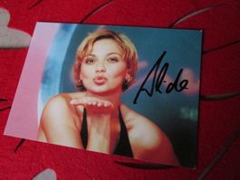 ALIDA KURRAS  *BIG ROTHER*UNTERHALTERIN ANTIKES AUTOGRAMM