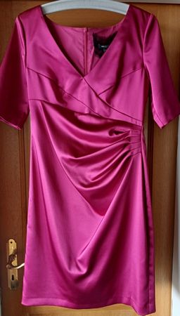 Neuwertiges JJB Benson Kleid, Gr. 40, Farbe Pink.