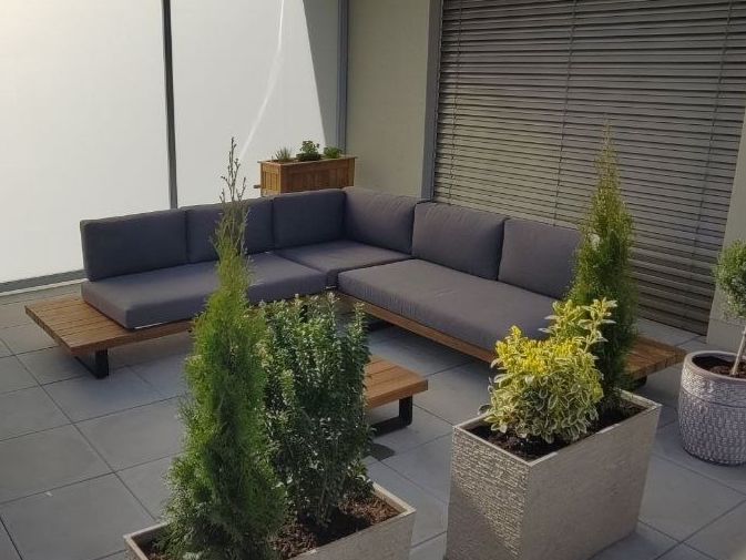 Divani: Garten Ecksofa mit Tisch 5-Sitzer MYKONOS – Usato da Menziken venduto da qatrick
