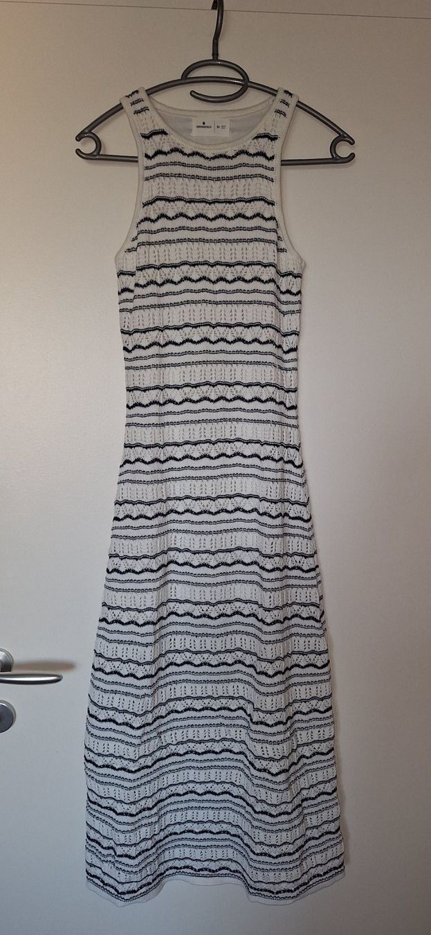 Vestiti: Springfield, robe pull crochet – Nuovo (secondo la descrizione) da Lussery-Villars venduto da pousinete02