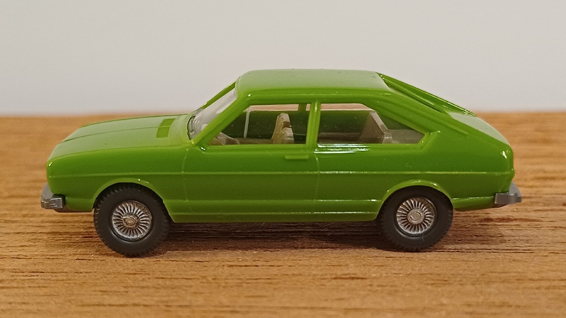 Wiking Modellini d'auto: VW Passat von Wiking – Usato da Uznach venduto da Katinka83 6