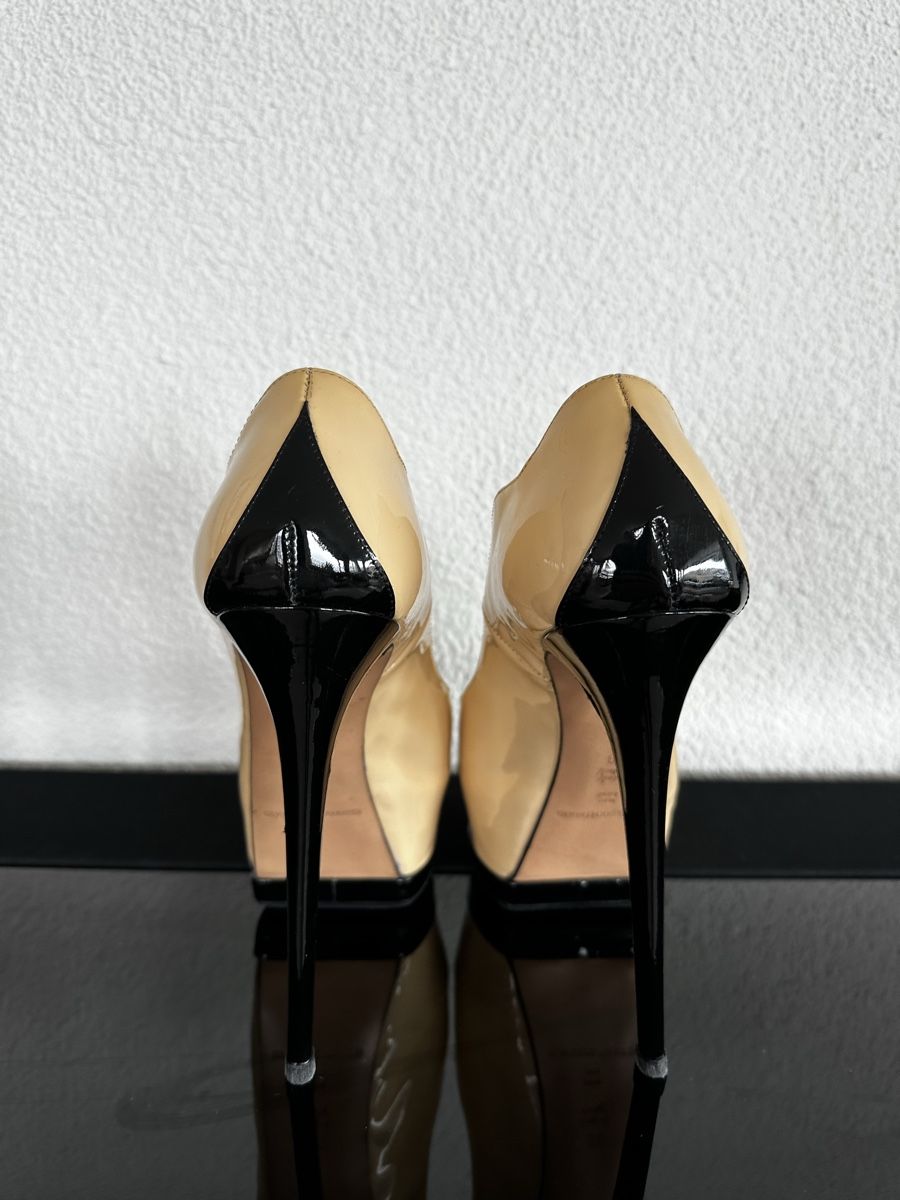 Scarpe da donna: Gianmarco Lorenzi High Heels – Usato da Bäch SZ venduto da ruslena29
