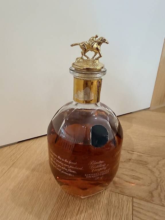 Spirituosen: Blantons Original Single Barrel Kentucky  Bourbon Whiskey – Gebraucht aus Roggwil von est_r5x7