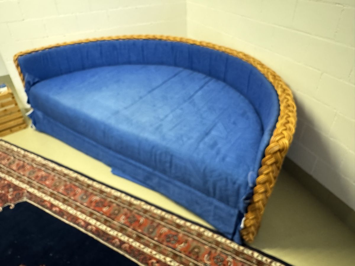 Divani: Korb- Schlafsofa, halbrund – Usato da Meyriez venduto da maxhochuli 2