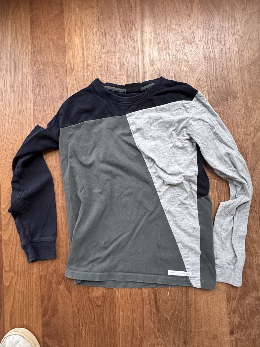 Ensembles coordonnés: Kinder Langarmshirt 4er Pack Gr 152  gebraucht – D'occasion à Luzern par simona80 2