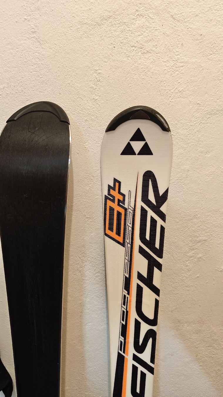 Fischer Sci: Fischer Progressor 8+ ski set with Leki poles and bag – Usato da Dietikon venduto da jav_ryj6 1