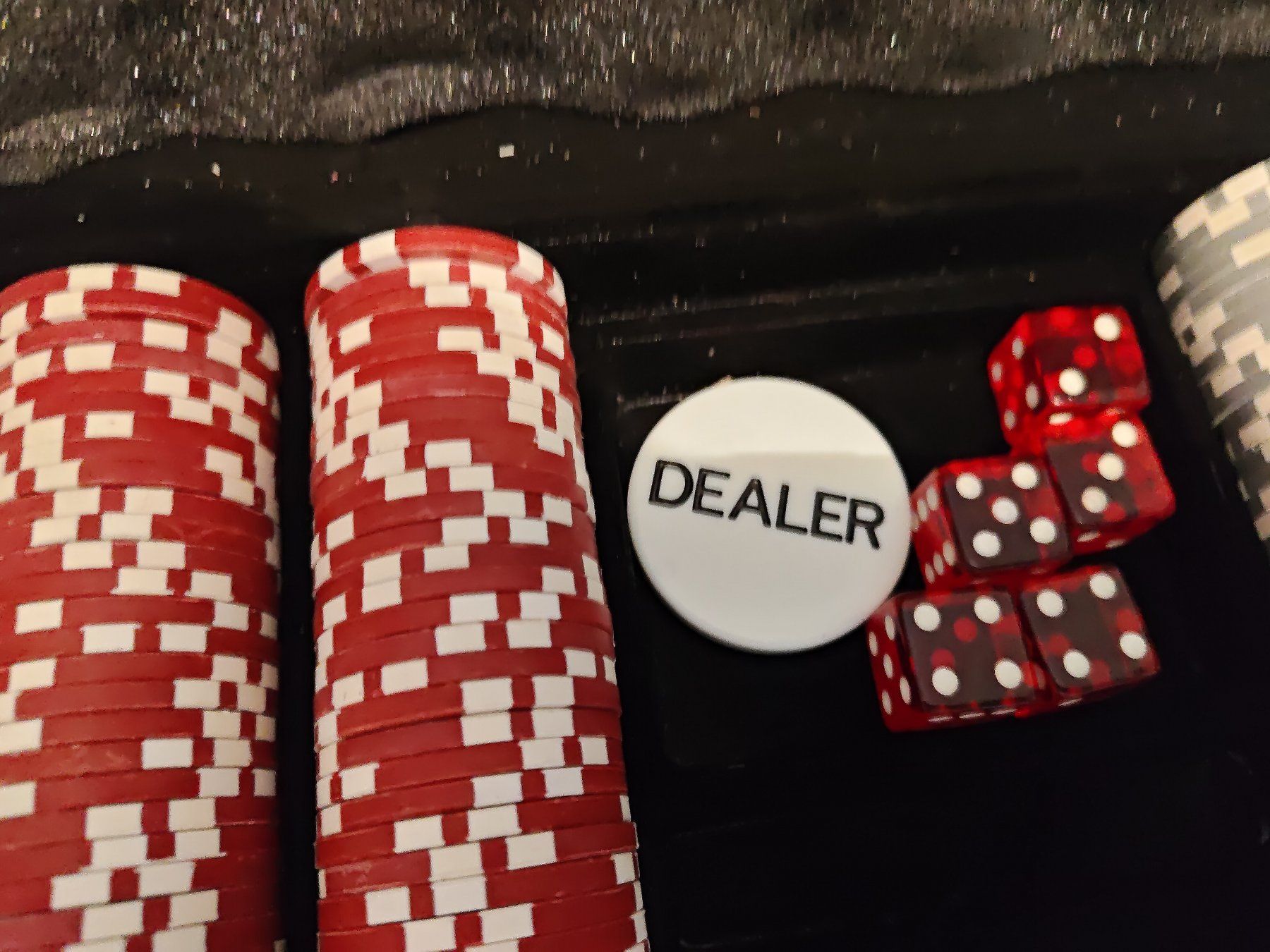 Giochi: Casino Chips mit Alukoffer – Nuovo (secondo la descrizione) da Oberkulm venduto da zoc75 1