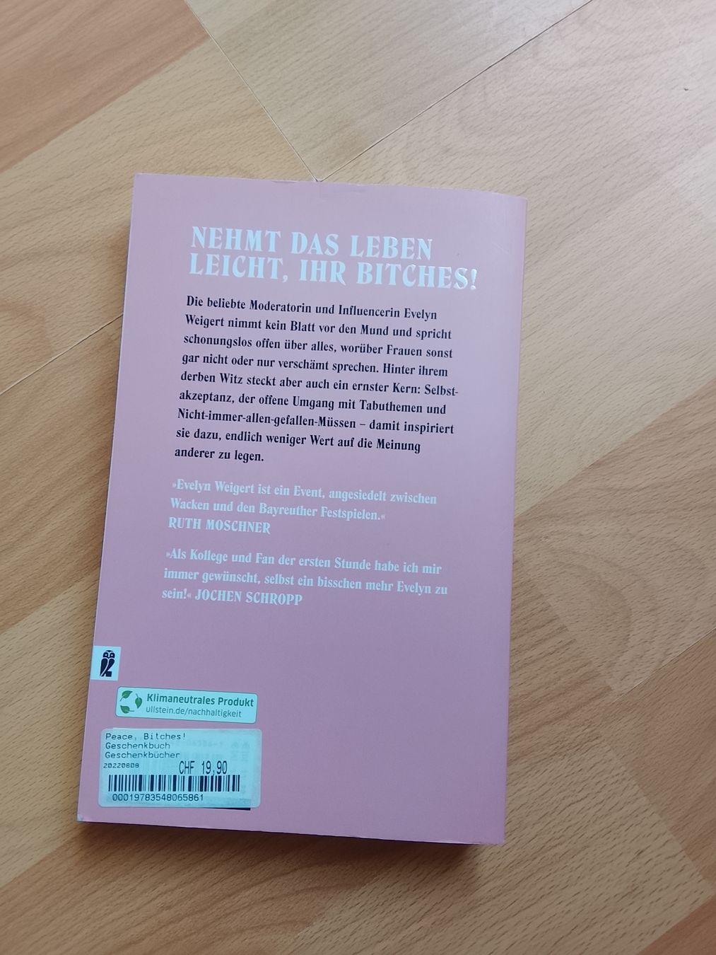 Libri: Buch Peace Bitches Evelyn Weigert – Usato da Unterkulm venduto da rebeccus 1