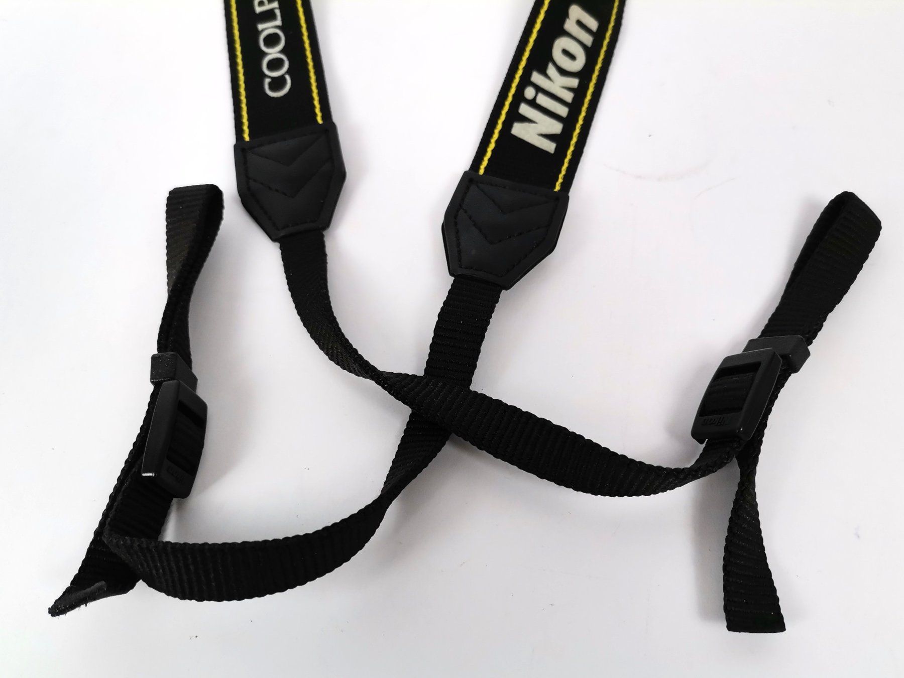 Kletterausrüstungen: NIKON Coolplix Kamera-Tragegurt – Neu (gemäss Beschreibung) aus Schaffhausen von Restwert_SH 1