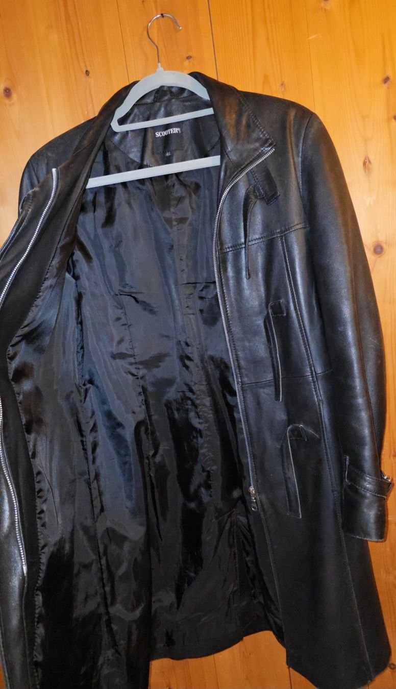Cappotti: SCOOTER Eleganter schwarzer Ledermantel – Usato da Wald ZH venduto da swi_lzk6 4