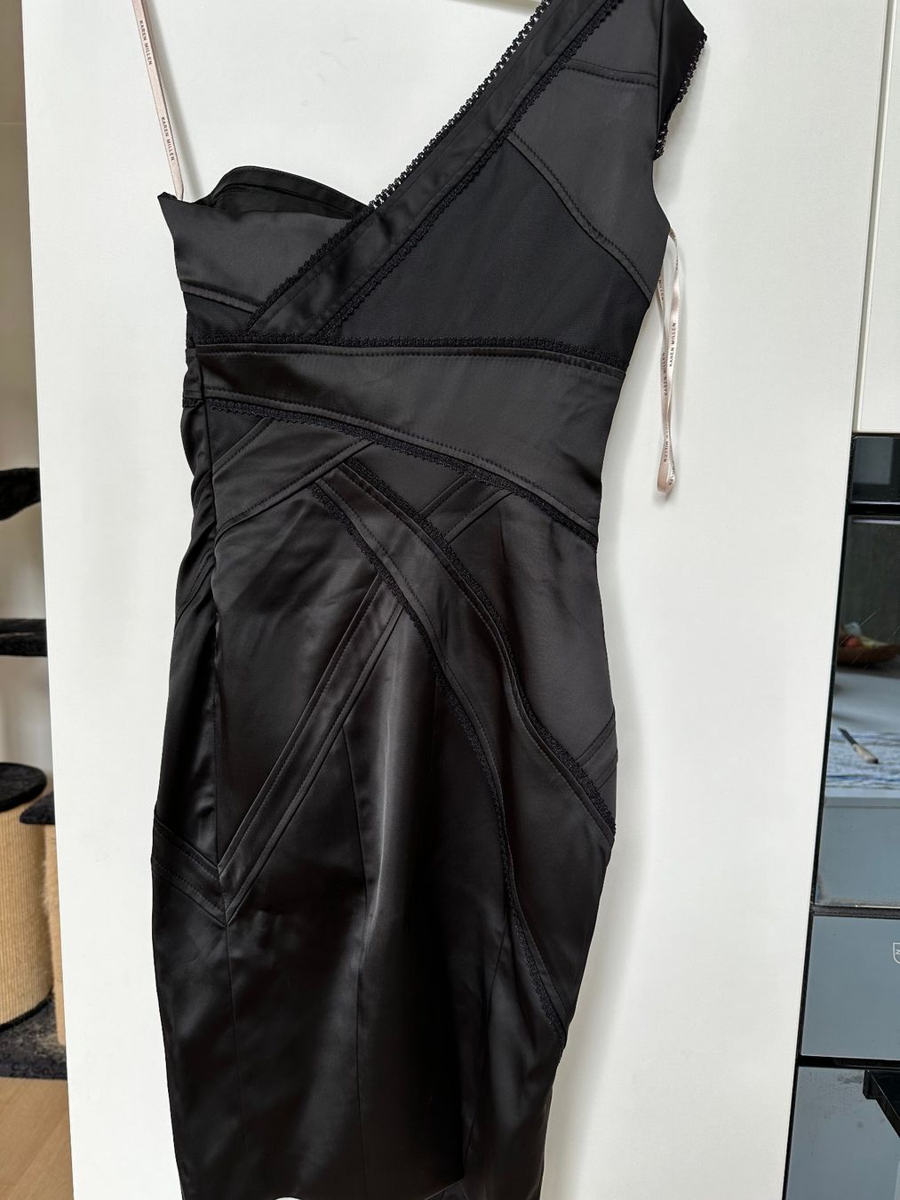 Karen Millen Robes: sexy Kleid karen millen – Neuf avec emballage d'origine à Steinmaur par regenbogen052